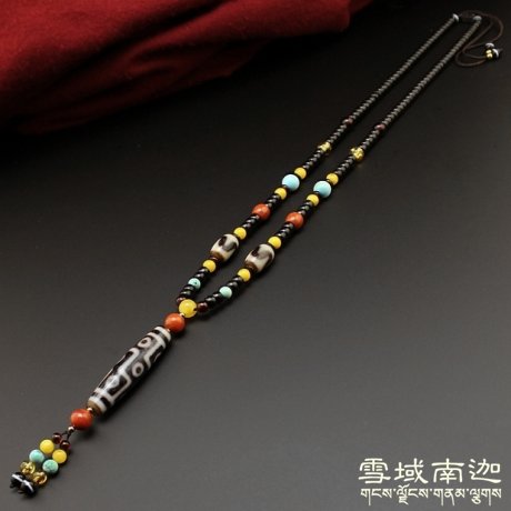 Tibet natural chalcedony old mine to pure nine-eyed tiger tooth dzi gemstone accessories multi-treasure dzi necklace pendant