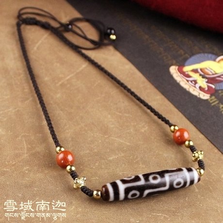 Tibet natural chalcedony old mine high purity supreme nine-eyed dzi send natural Liangshan South red handmade rope pendant