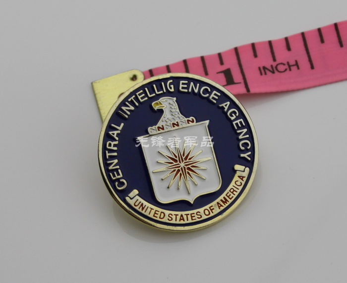 American Metal Badge of the Centre - Carpet Adjustment