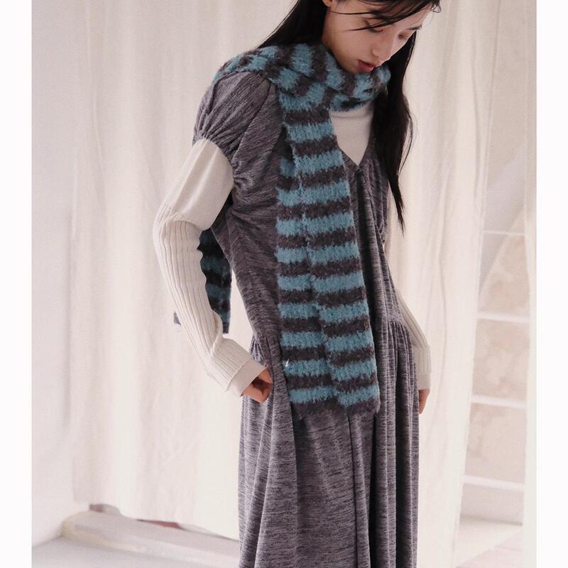 Creamchild "Sage-Style Lazy Vibe" V-Neck Knitted Dress for Women 2024 Winter Retro Long Dress