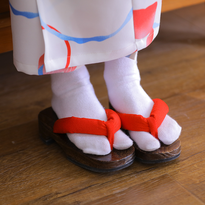 Japanese-Style Children's Wooden Clogs Japanese Children's Shoes Girls' Boys' Wooden Slippers Kids Cosplay Flip-Flops Paulownia Wood