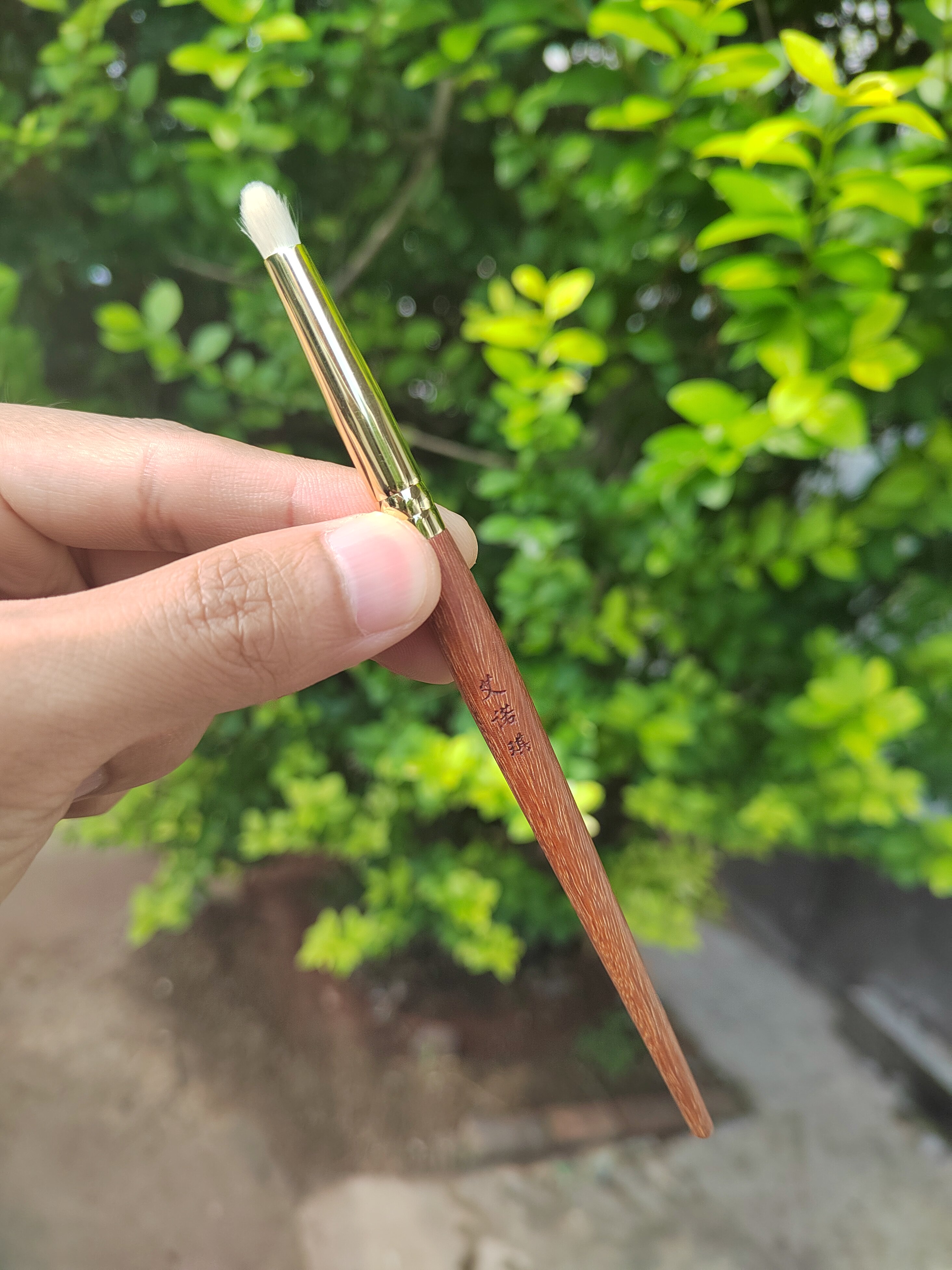 艾諾琪化妝刷光橙茶系列f207羊毛細節暈染刷實木柄微瑕疵款