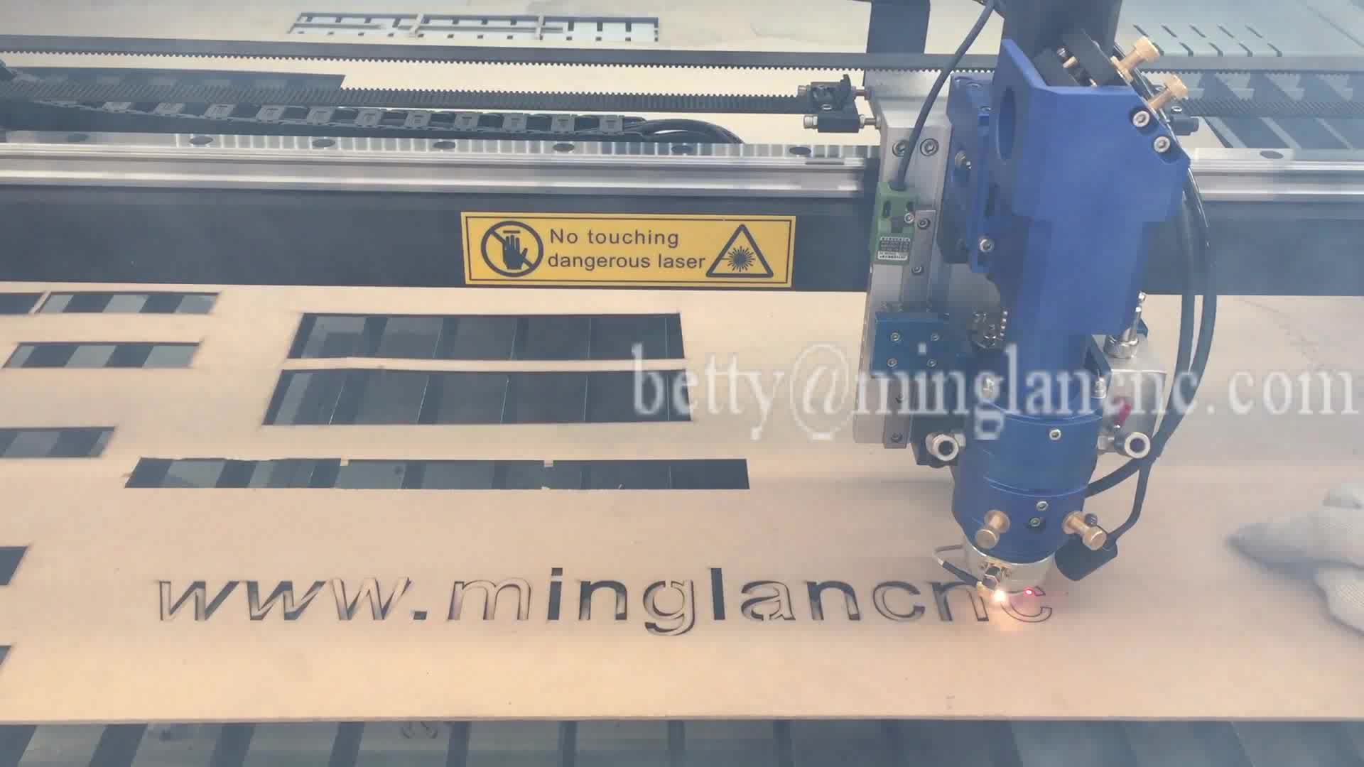 ML-1325J 130*250см CO2-лазерное оборудование