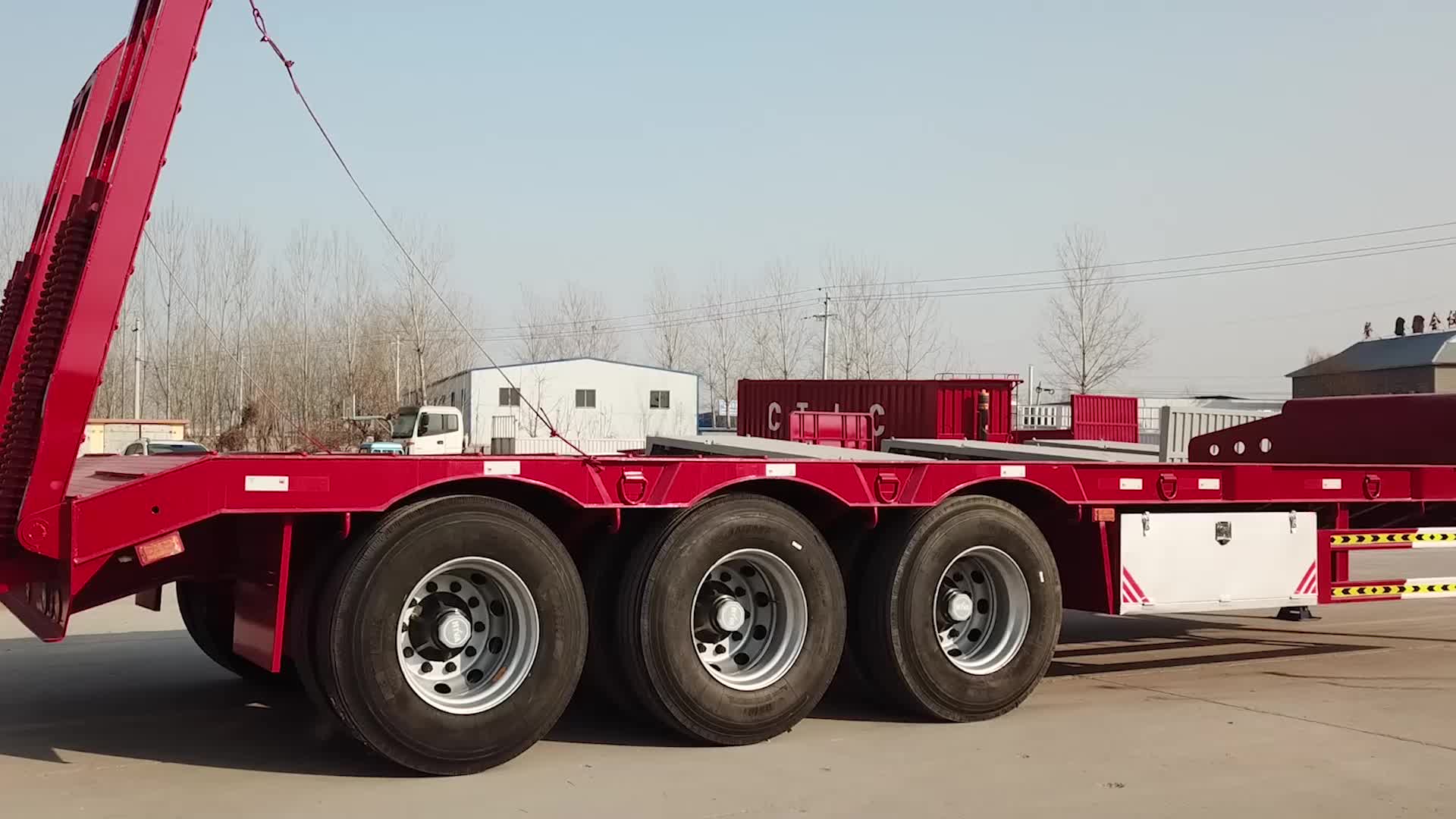 3 Axle Trailer Low Bed Lowboy Truck With Dolly For Heavy Equipment