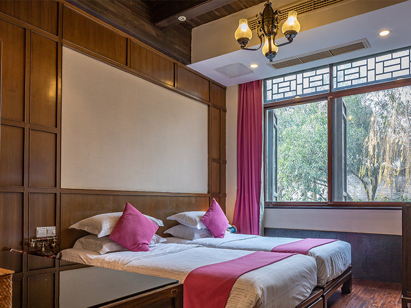 A senior bidder for the Minjuku Guest House