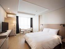 Busan Crown Harbour Hotel City View Deluxe Double Bed Room