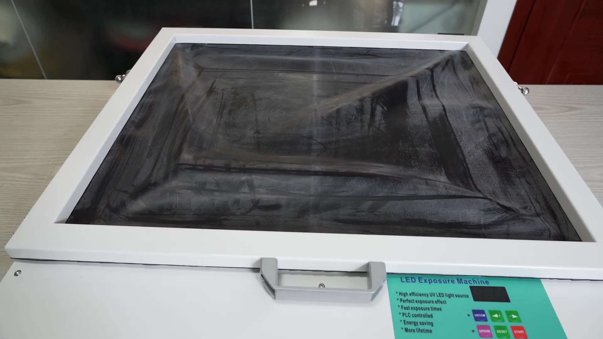 High Efficiency 20"x24" Table Top Precise Vacuum Uv Led Light Screen