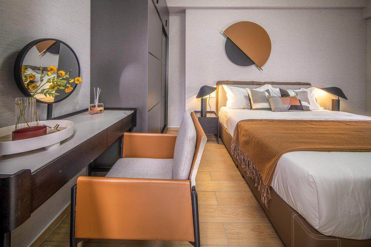 柏莱轻居(福田会展中心岗厦地铁站店)