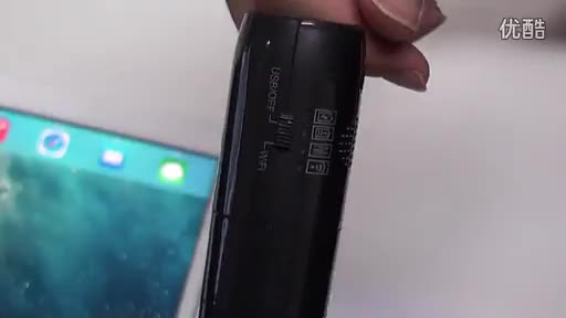 本显微镜可看瓷片裂纹。别闹，它连电路板焊点都敢直播。