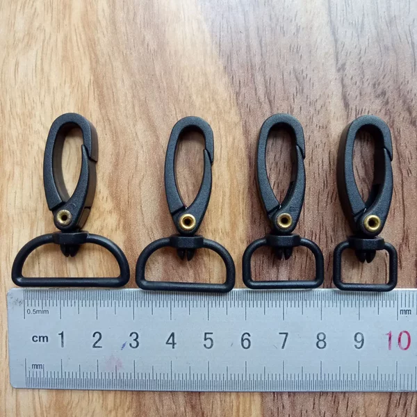 Low Price Promotion Factory Direct Sales Outdoor Egg-Shaped Plastic Id Belt Hook Luggage Accessories Webbing Buckle