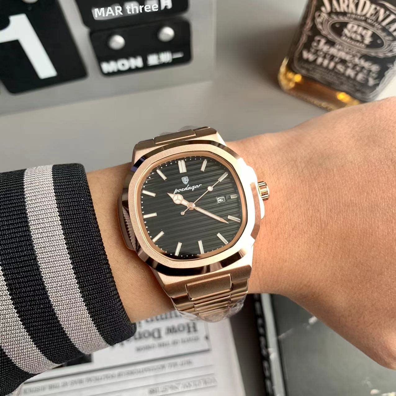 Наручные часы 新覆古方表男士森林钢带商业多功能休闲夜光防水非机械石英表 POEDAGAR