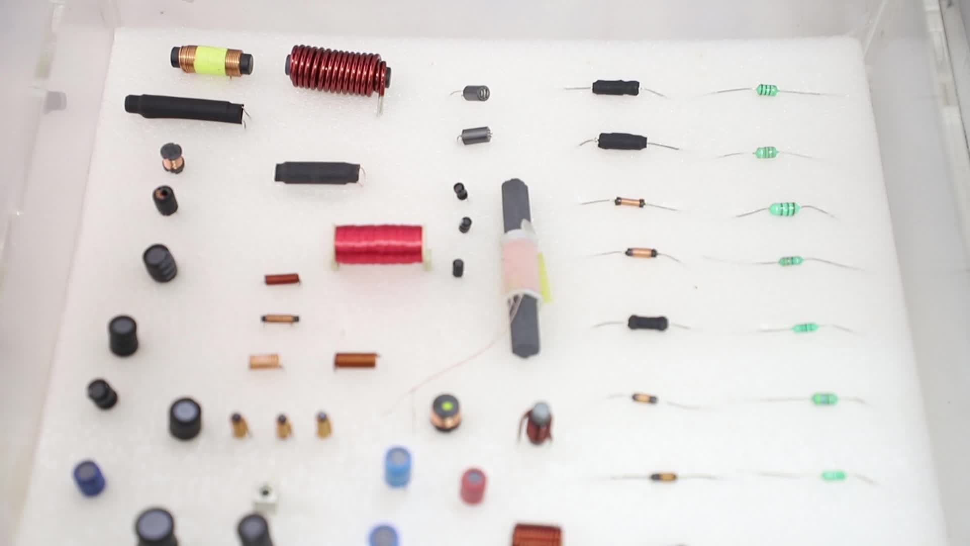 Radial Leaded Fixed Inductors /ferrite Drum Core Inductors For Smd