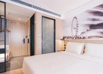 Shanghai Bund Aduo Light Residence Hotel Light Enjoy Large Bed Room