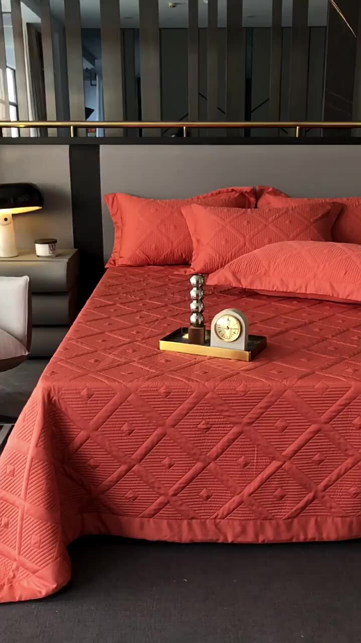 Luxury 100 Tencel Embroidery Bedding Sets Customized Digital Print