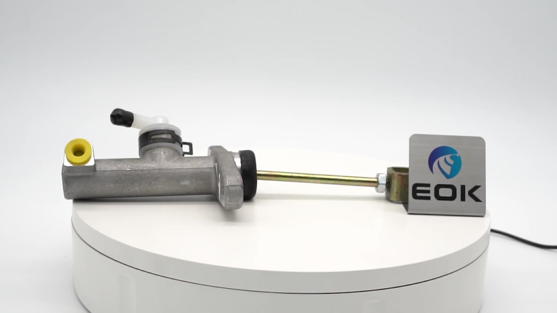 Eok Clutch Master Cylinder For Isuzu Elf Nkr Nhr Npr Nqr 8971024380