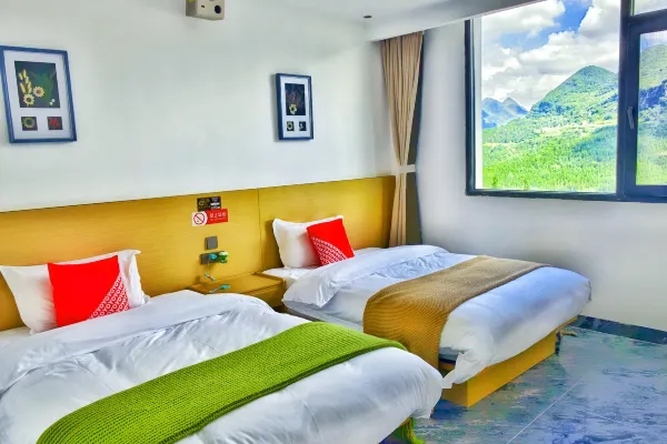 Nizhuhe Grand Canyon Cloud Impression Hotel