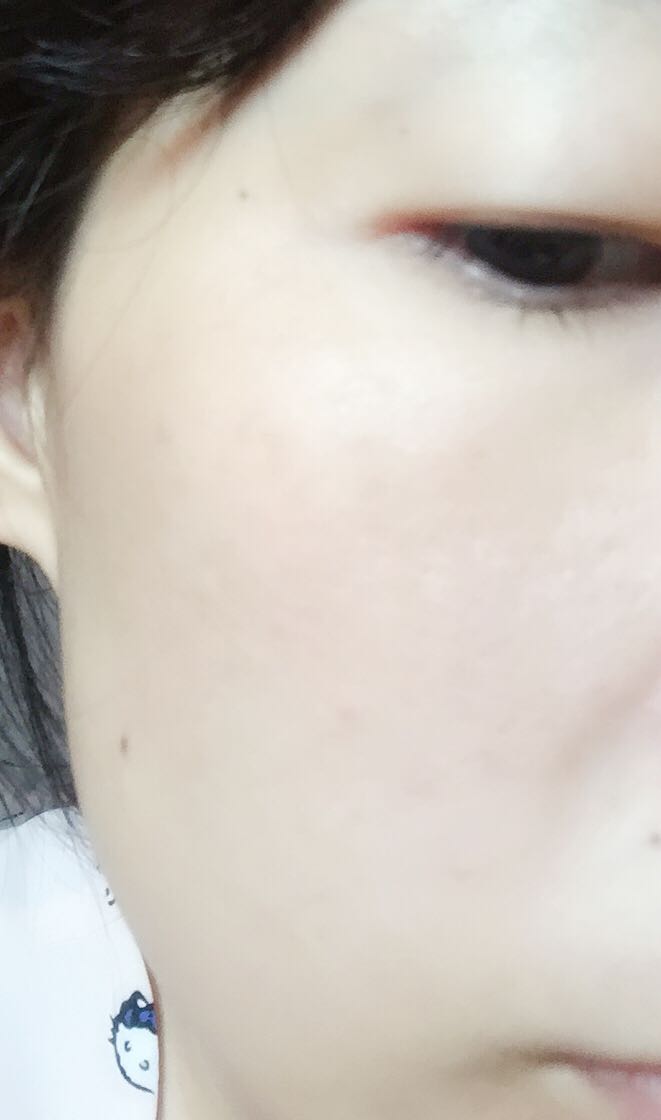 馥田诗灯泡肌气垫BB霜BC霜怎么样？效果好吗？明星同款使用后评价,第7张