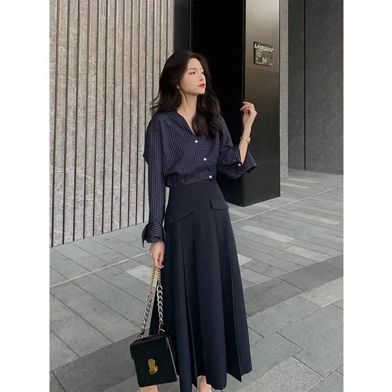 Solid color spring design long pleated skirt