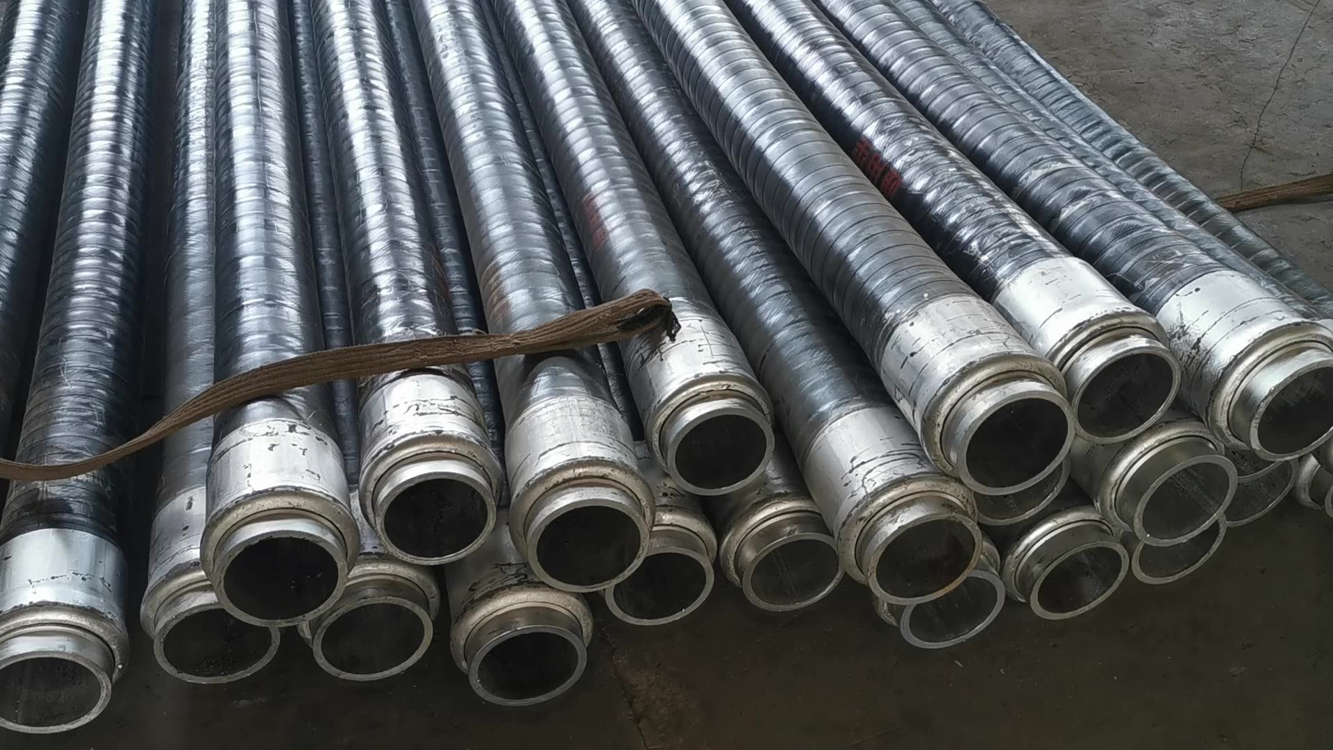 3m Durable Blasting Concrete Pump Truck Transport Rubber Hoses In China