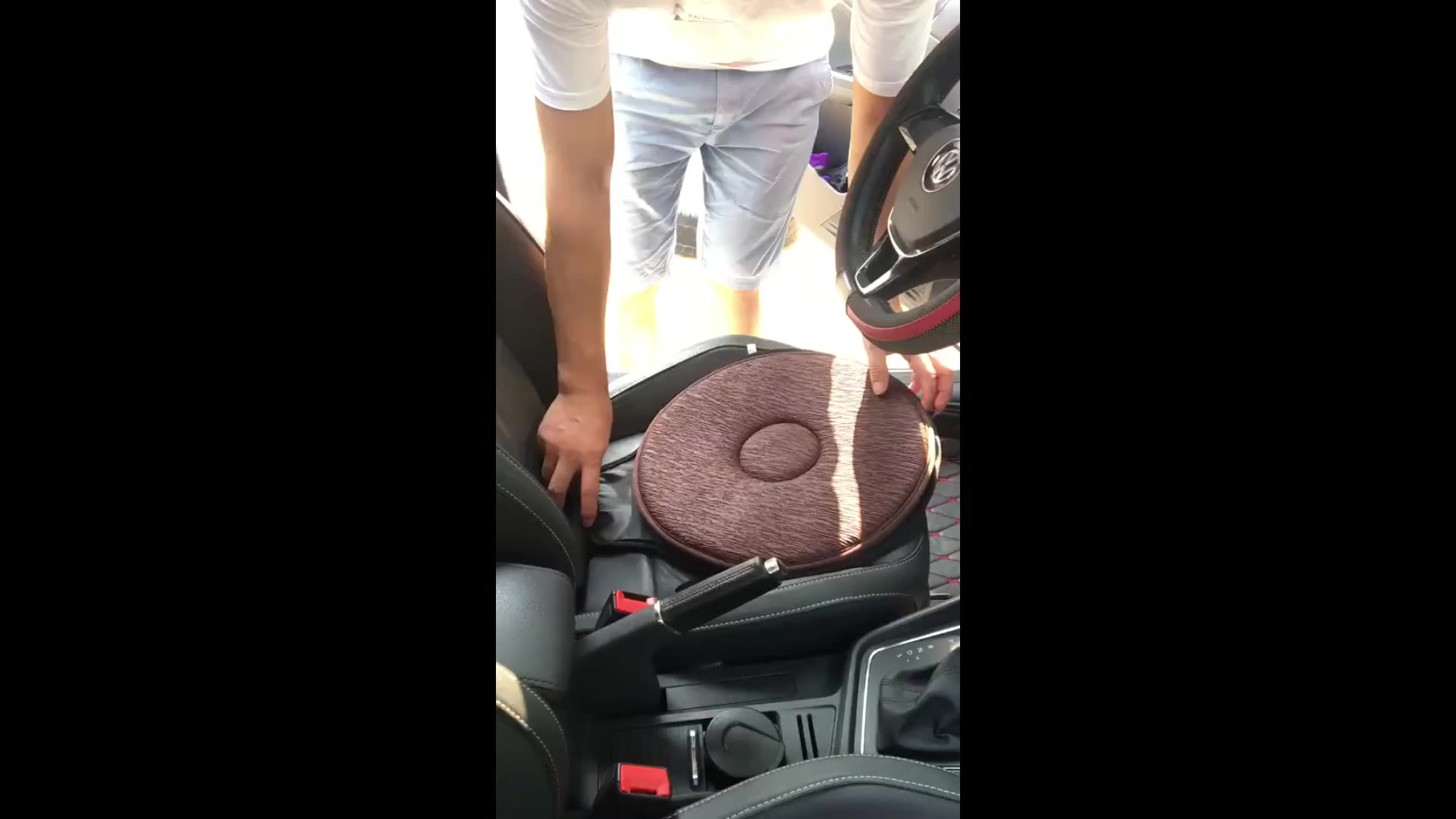 Murman Cuscino girevole a 360°, per auto, 40 cm, per seggiolino auto, girevole, antiscivolo, per anziani e donne incinte