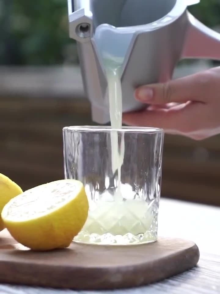 Amazon New Portable Aluminium Alloy Lemon Juicer Squeezer Free Juice Machine Hand Juicer Maker