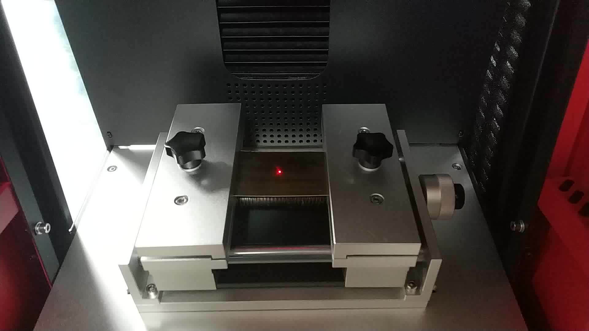 Raycus /IPG /JPT 20W 30W 50W 60W enclosed fiber laser marking machine price /fiber laser