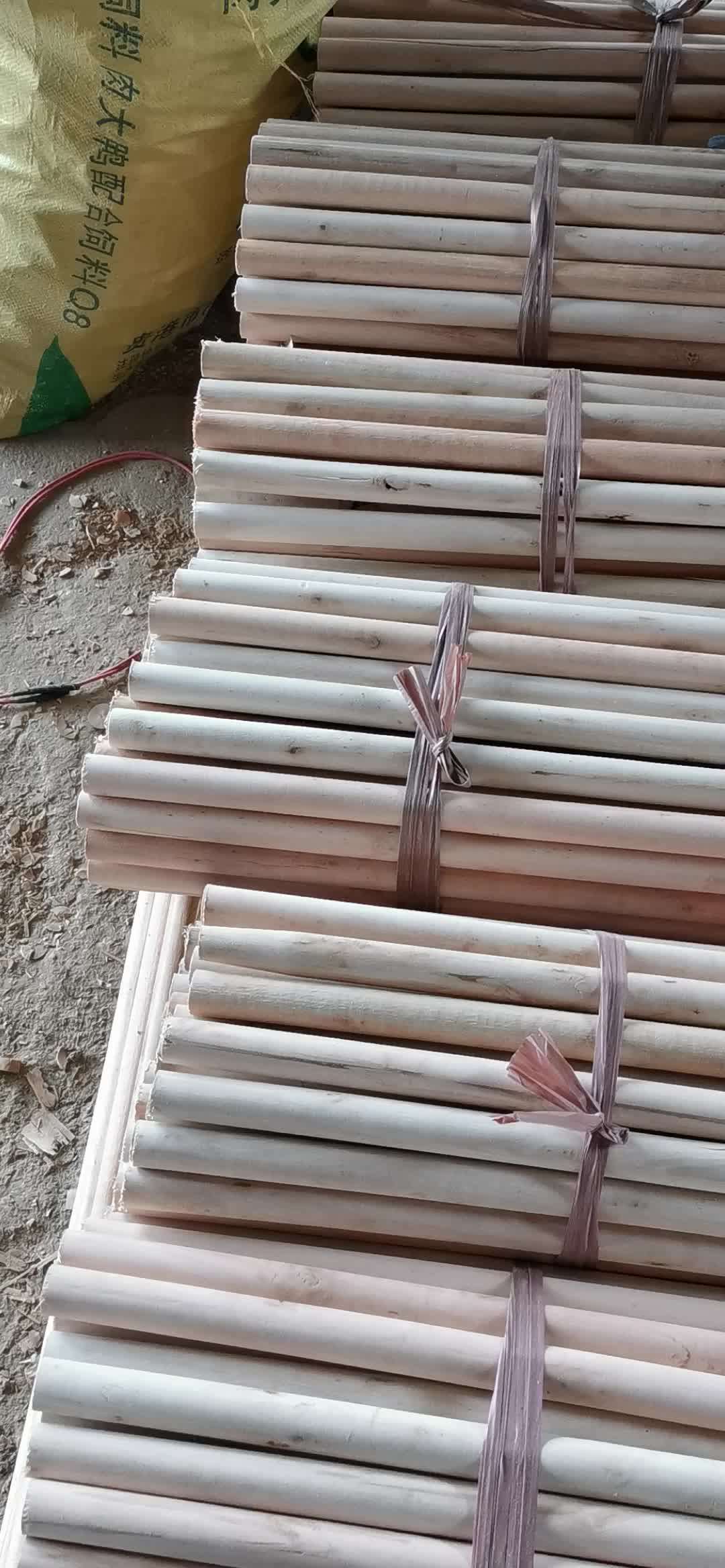 High Quality Hand Broom Stick Wood Indonesia Broomstick 120cm Length