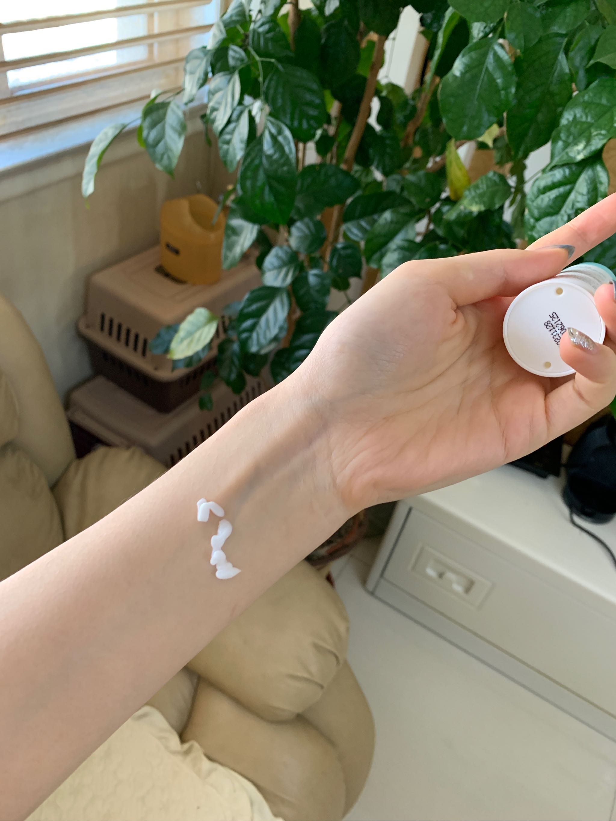 自然堂新品积雪草修护霜