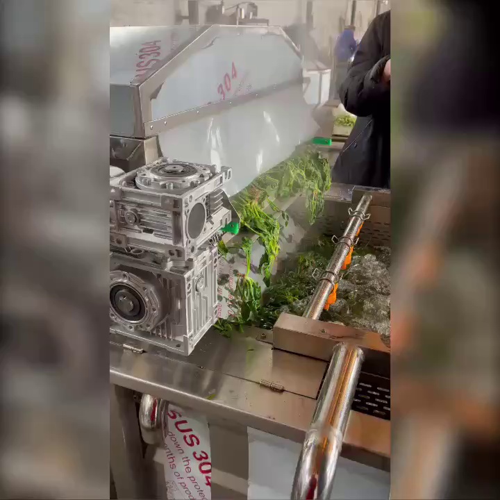 8000块买台漂烫机。别笑，这玩意儿让我的小作坊月省3000块水电费。