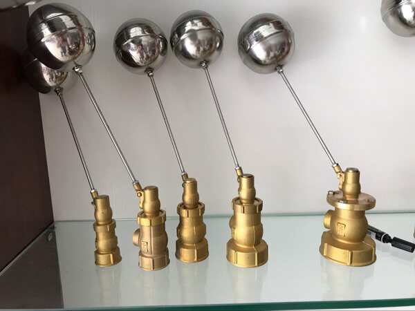 Inner silk brass hydraulic small hole float valve DN25 32 40 50 65 80 100 valve 25 inner float
