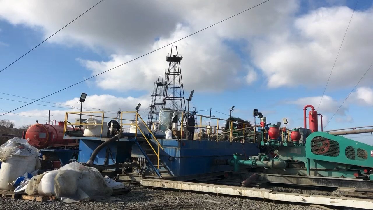 Machinery Drilling Depth Skid-mounted Oil Well Drilling Rig - Buy Oil ...