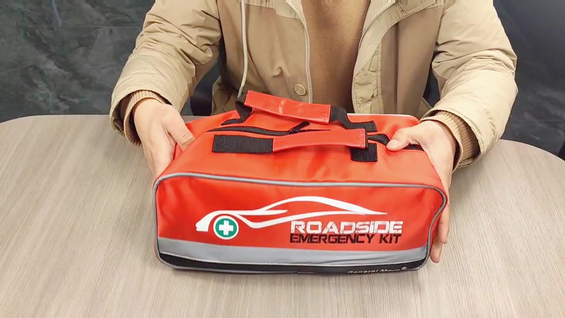 Customized Accessories Sos Oem Car Survival Safety Kit Travel Road Side