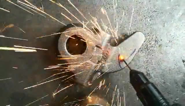 HS-BDS06電火花堆焊修復機鑄造缺陷修復效果展示