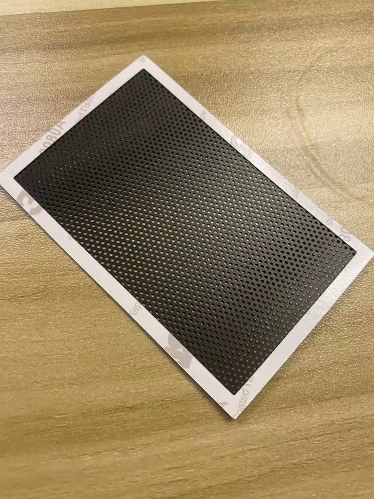 谁懂啊。PVC防尘网还能够DIY自粘。这波操作太秀了