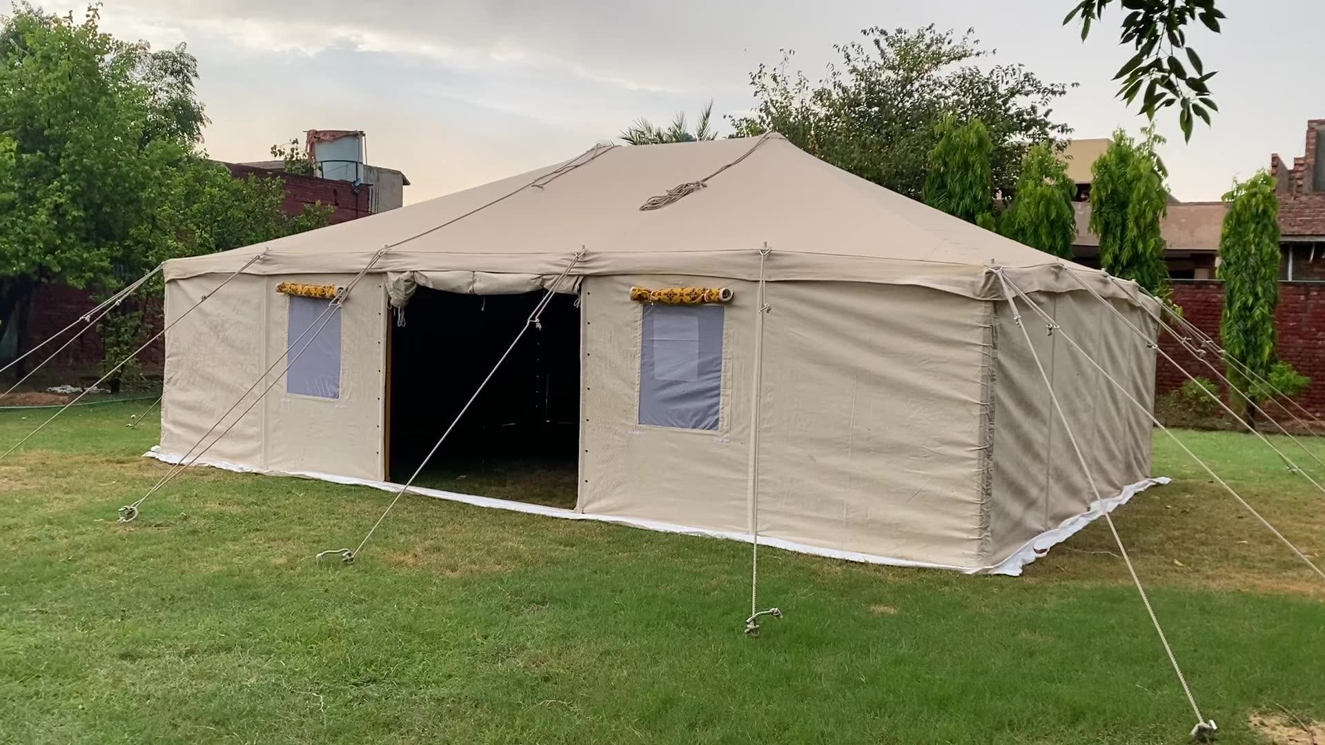 Latest Design Deluxe Shelter Frame Tent High Quality Qatar Kuwait