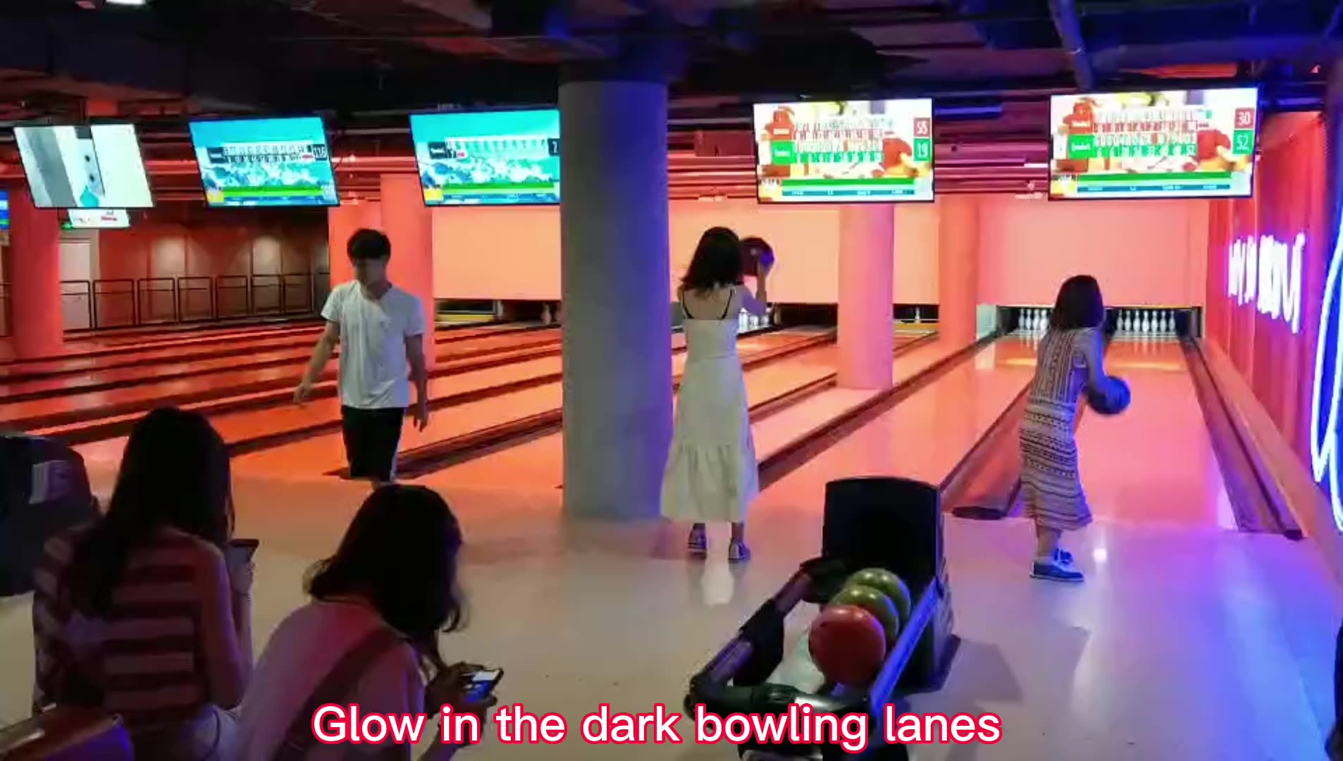 Bowling Alley Pinsetter