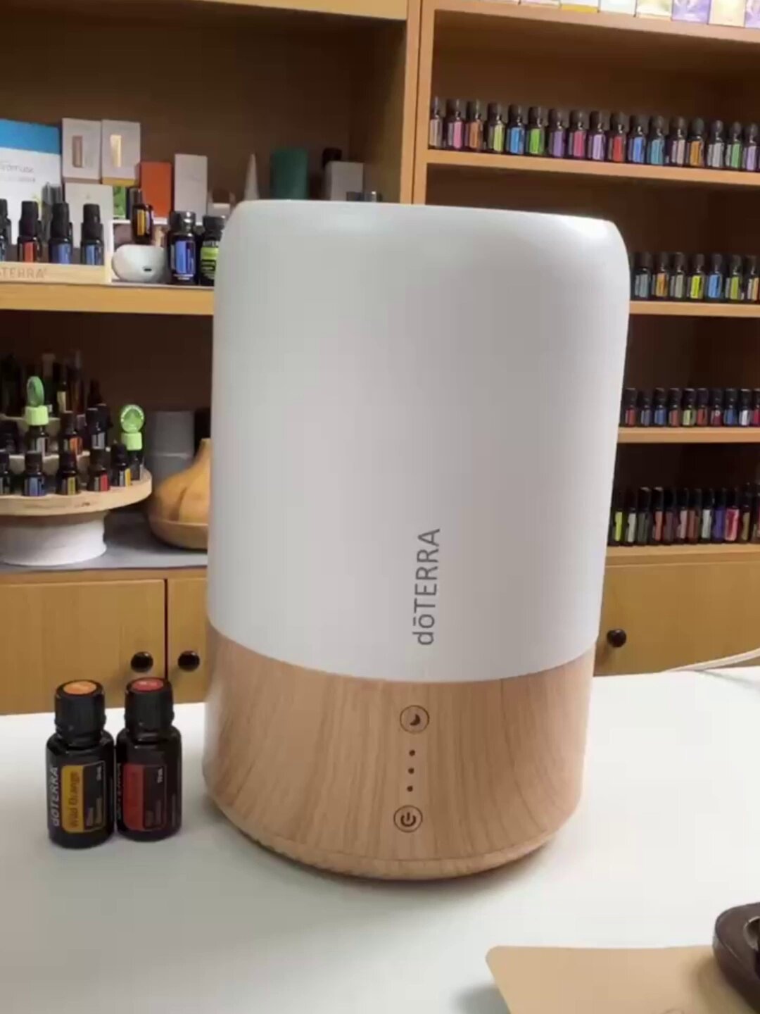 【新品・未使用】ドテラ　ドーンアロマ加湿器 doTERRA ダーンアロマ加湿器 doTERRA ドテラ ダーンアロマ加湿器 日本
