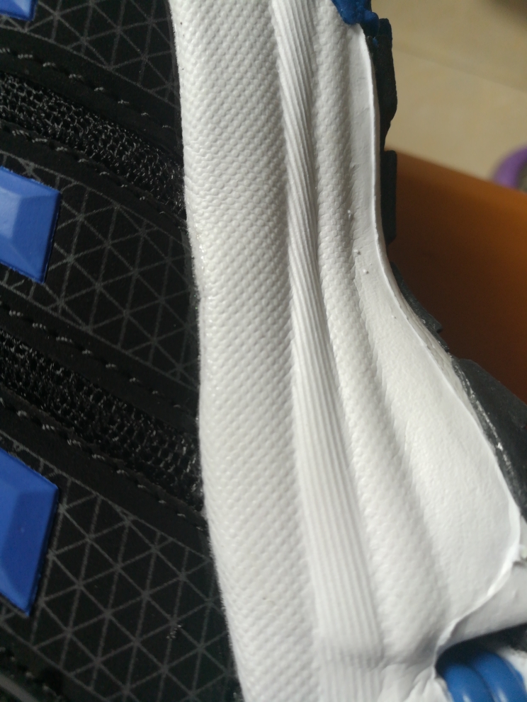 秋季潮款运动跑步鞋怎么样，它的使用效果如何,第6张