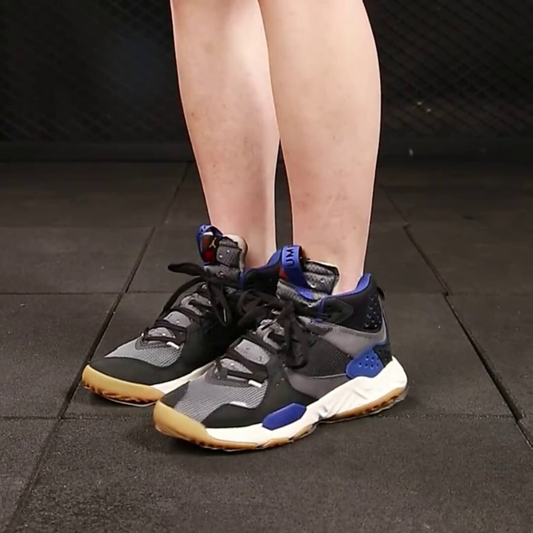 jordan delta mid storm