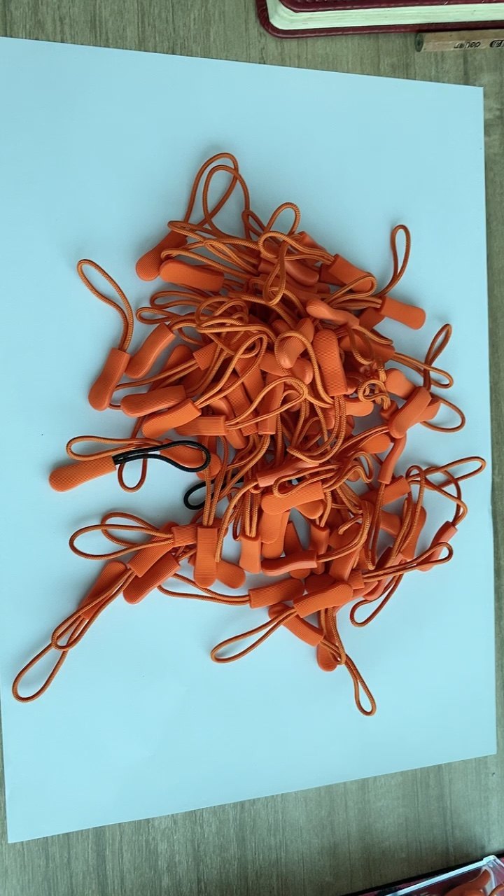 Factory Direct Sale Pvc Rubber Zipper Pull Polyester Rope Inject Zipper