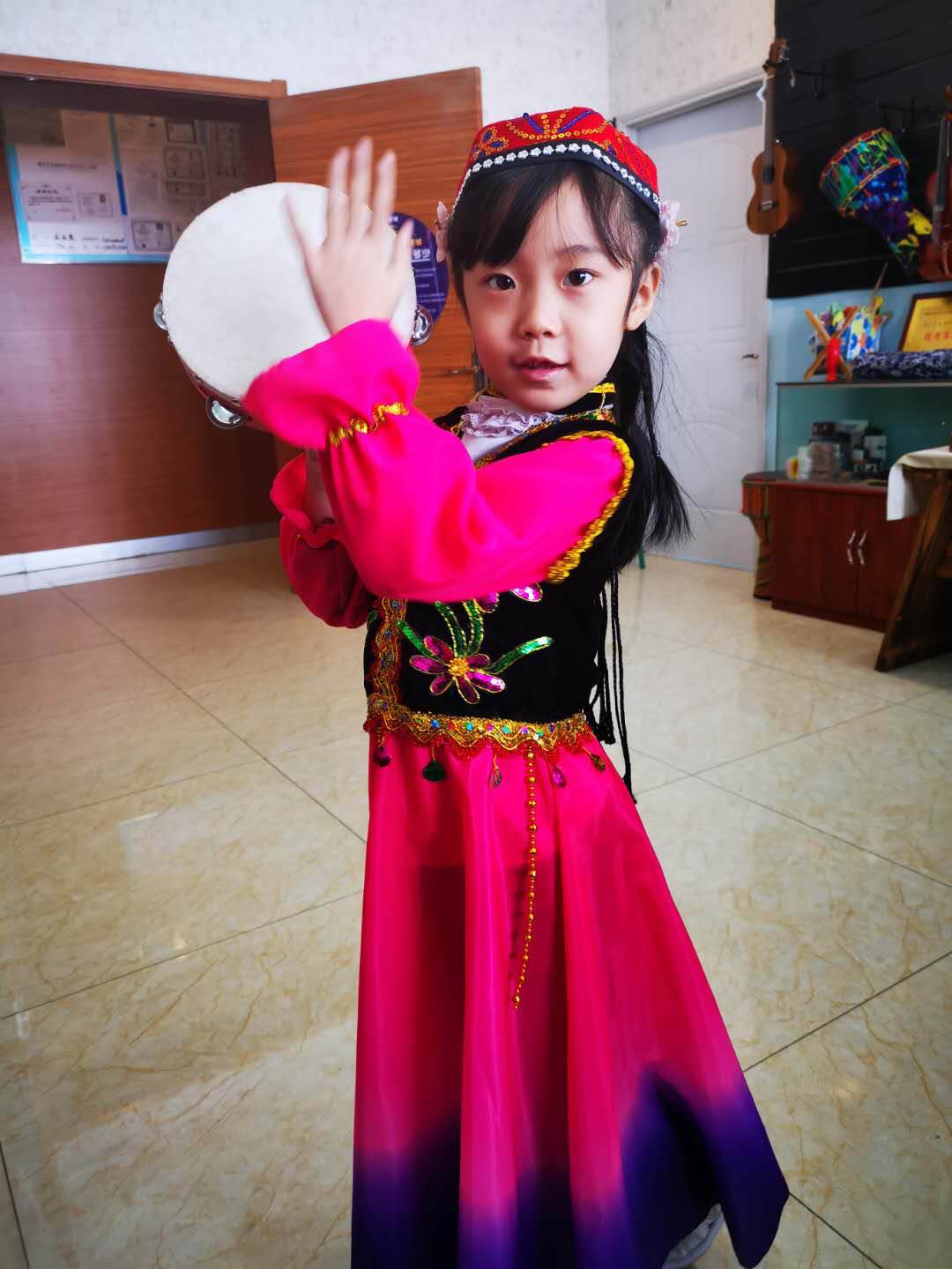 维吾尔族儿童民族服装值不值得买怎么样？使用后详细评价