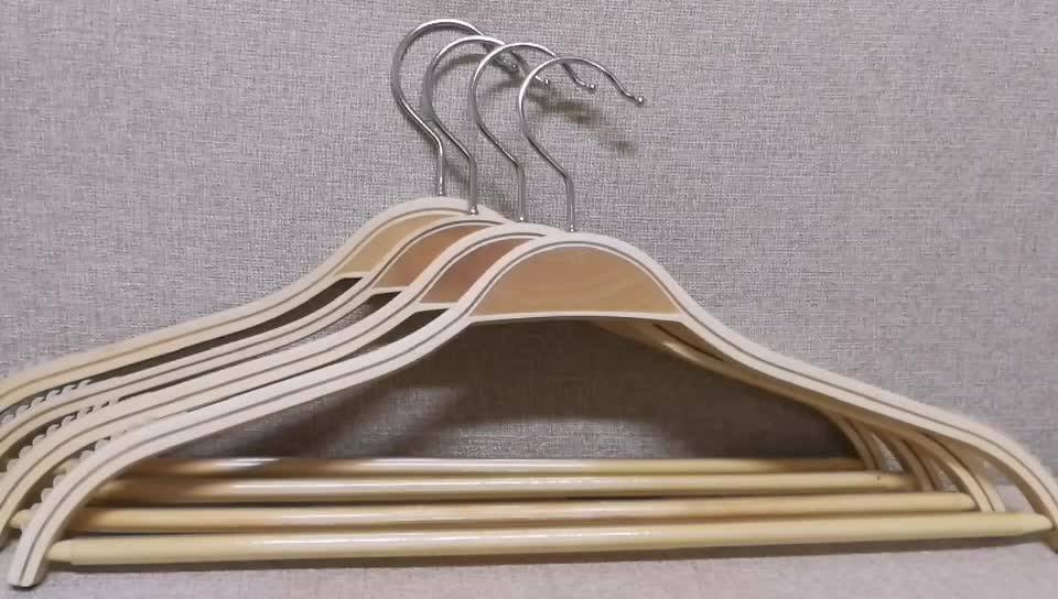 Silicone Rubber Coated Antiskid Wooden Clothes Hanger Laminated Cloth