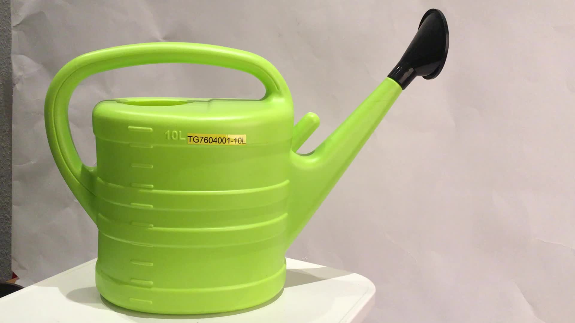Vertak Garden Water Cans 10l Colorful Plastic Watering Can With Rose
