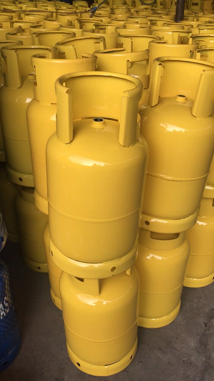 Пустые баллоны. Автомобили перевозящие кислород. Баллон аргоновый 40 л. Перевозка кислорода. Хранение кислородных баллонов.