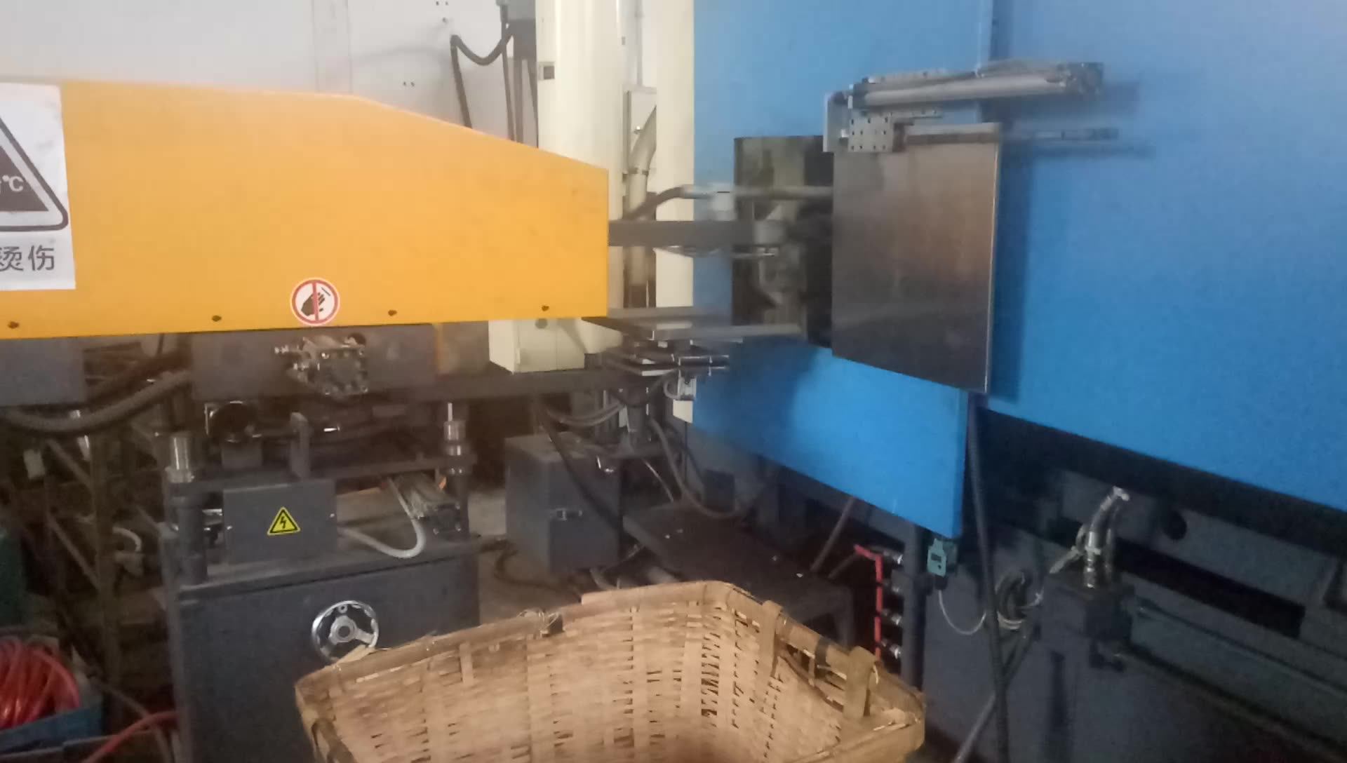 Yh2102 Corrosionresisting Zinc Alloy Stainless Steel Safety Steel Hasp