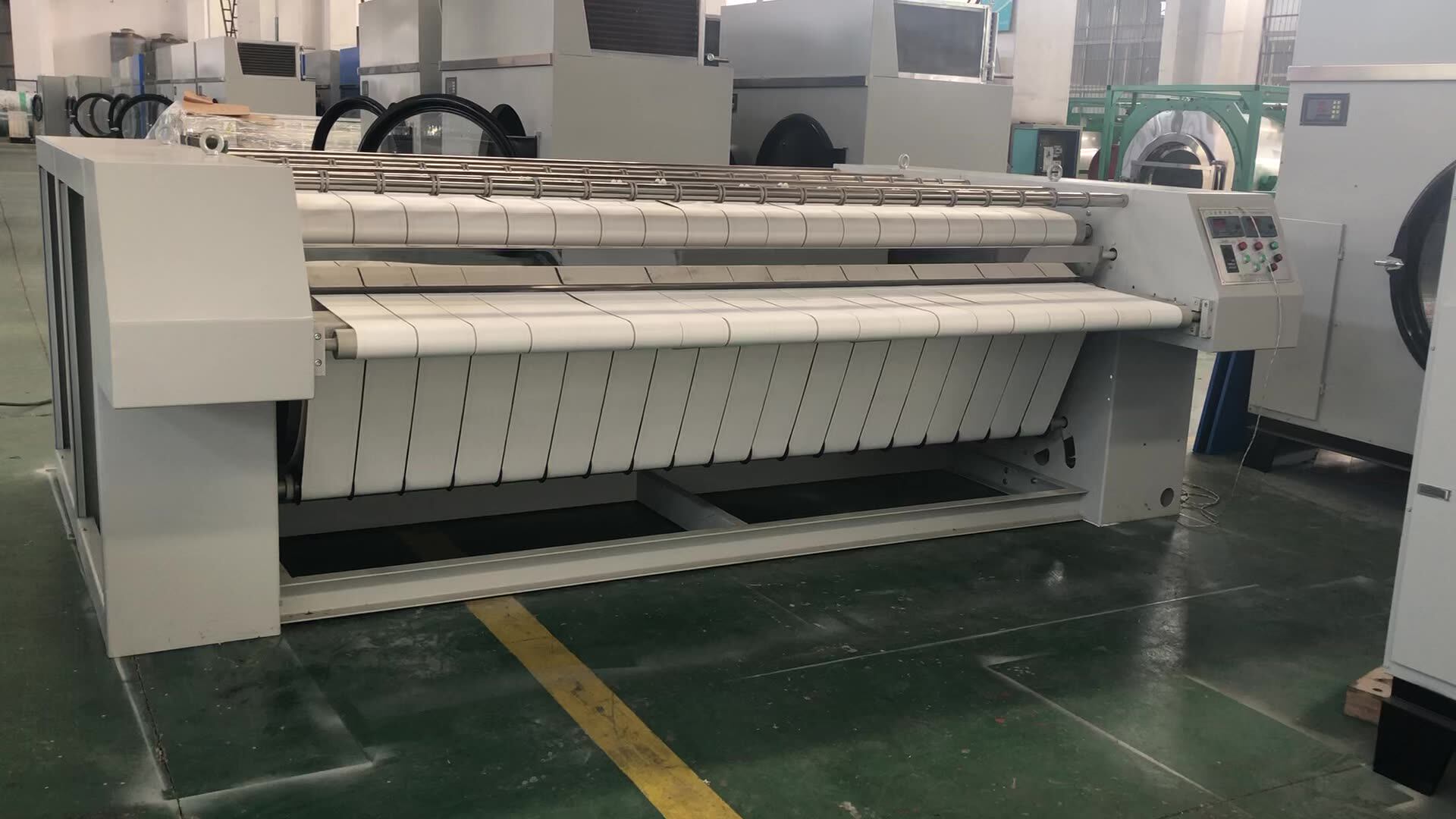 Steam 2800mm Roller Ironing Machine For Bed Sheet For Hotel.factory