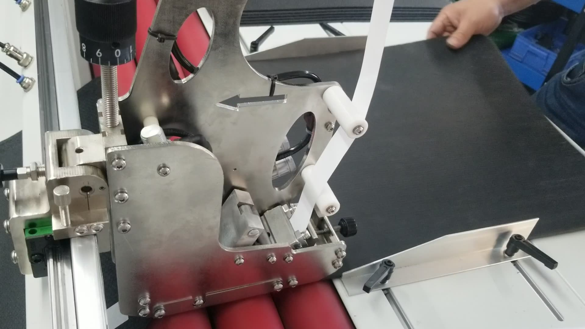 Semiautomatic Tear Adhesive Double Sided Tape Applicator For Carton