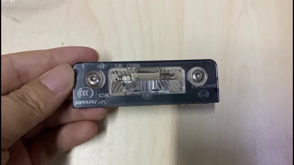 PLAQUE IMMATRICULATION LAMPE D'Immatriculation Compatible Avec Skoda Octavia 235547344779
