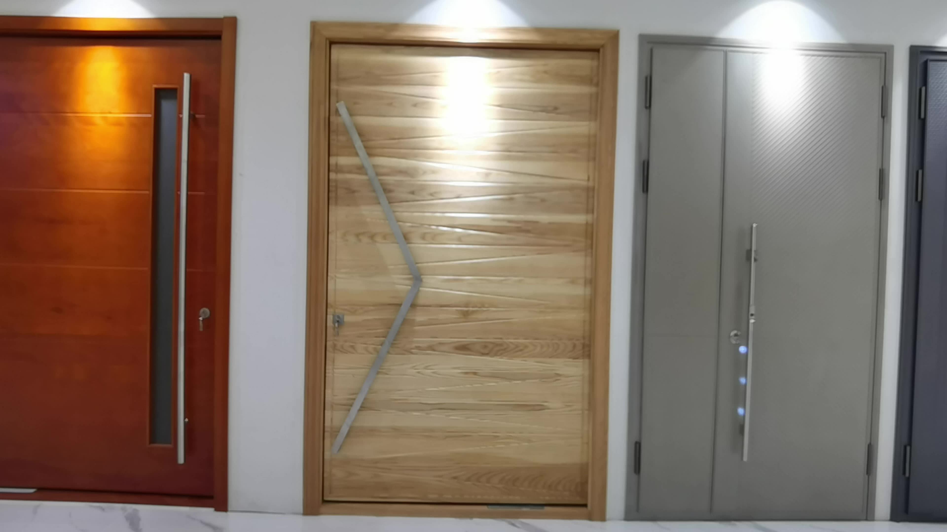 High Quality Luxury Wooden Doors For House Modern Solid Wooden Entry