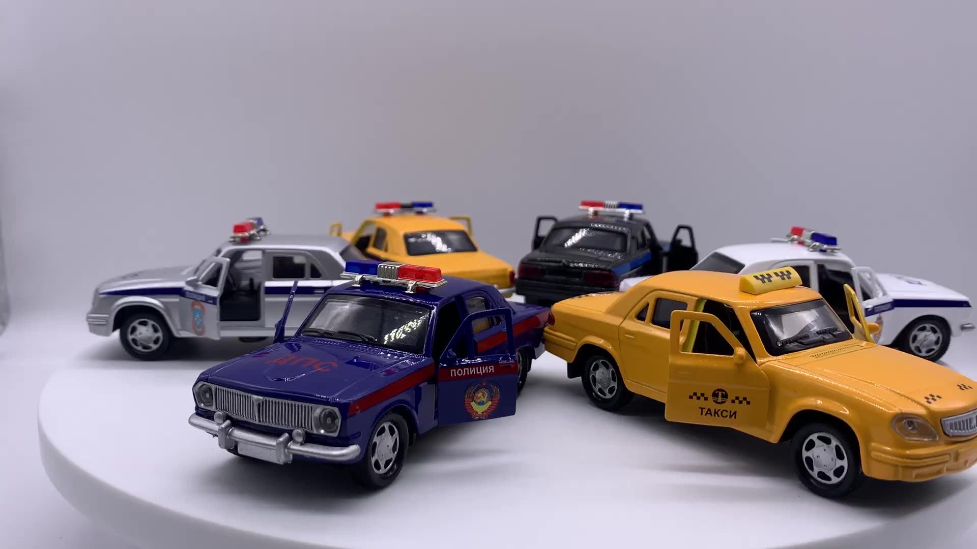 1:36 Russian Police Diecast Model Car High Quality Toy